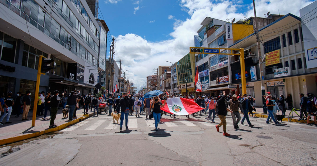 Inflación deterioro empresarial y desempleo las consecuencias de la convulsión social en el Perú lista