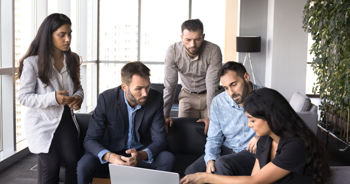 Empleo formal crece 3.7%: ¿Qué sectores lideran y cuáles están rezagados?