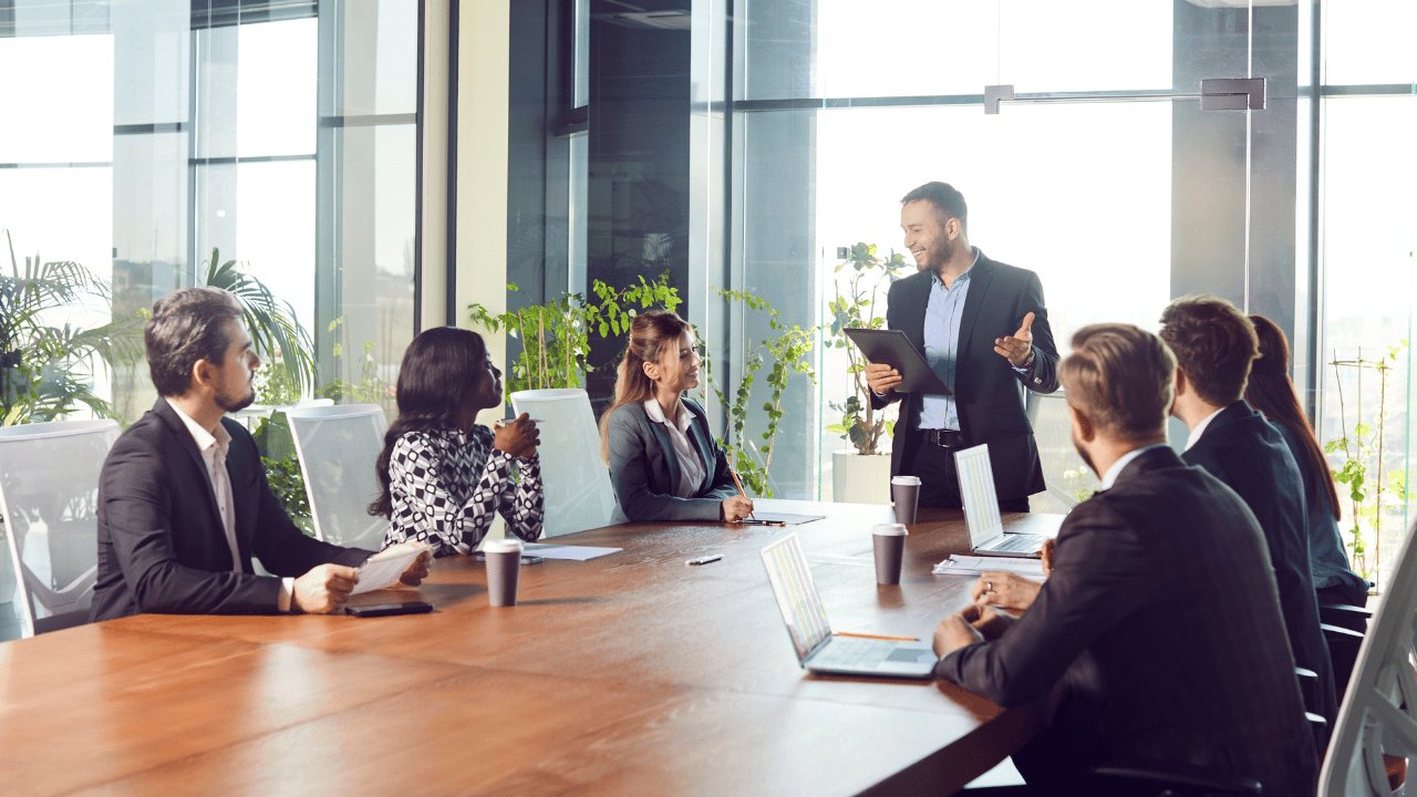Profesor Nestor U. Salcedo participa en paper que redefine las competencias del liderazgo empresarial