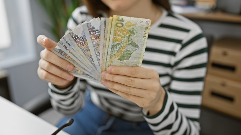 shutterstock 2467783631 1