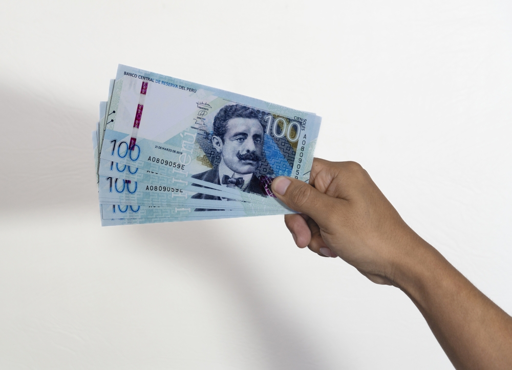 shutterstock 2466906413