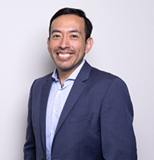 Luis Santa Cruz Bustillos