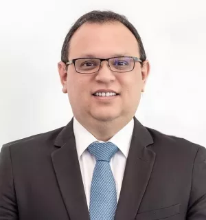 imagen de docente marcio vinelli ruiz