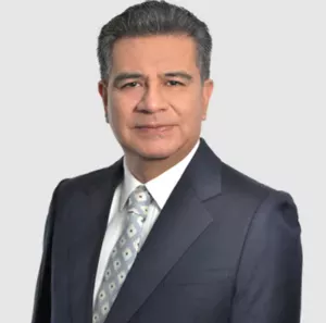 imagen de docente Enrique Louffat Olivares